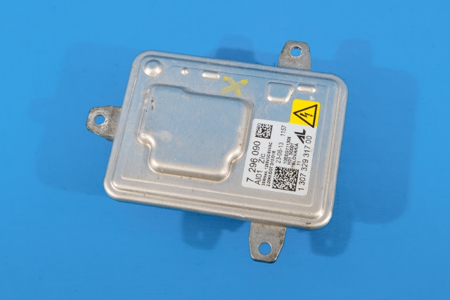 Styreenhet xenon/ballast til BMW 3-Serie 2012-2018 (F30/F31/F34) (F30/F31/F34) (BMW|7 296 090|)
