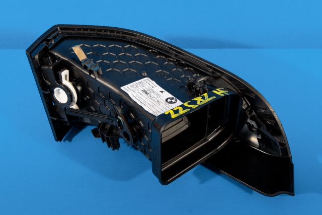 Dashbord friskluftdyse høyre til BMW i3 2013-2022  (BMW|9 283 003|)