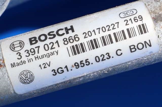 Viskermotor frontrute komplett m/overføring til VW Passat 2015-2019 (Fase 1) (B8) (B8) (VAG|3G1 955 023 C|3G1 955 119 A|)