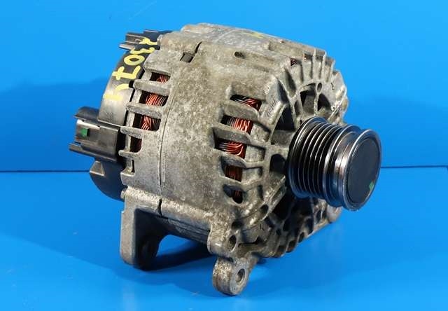Dynamo til Škoda Octavia 2013-2016 (Type III, Fase 1)  (VALEO|TG14C049|04E 903 023 K. 14 VOLT - 140 AMP|)