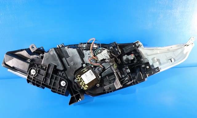 Frontlykt høyre halogen til Nissan Leaf 2011-2017 (Type I)