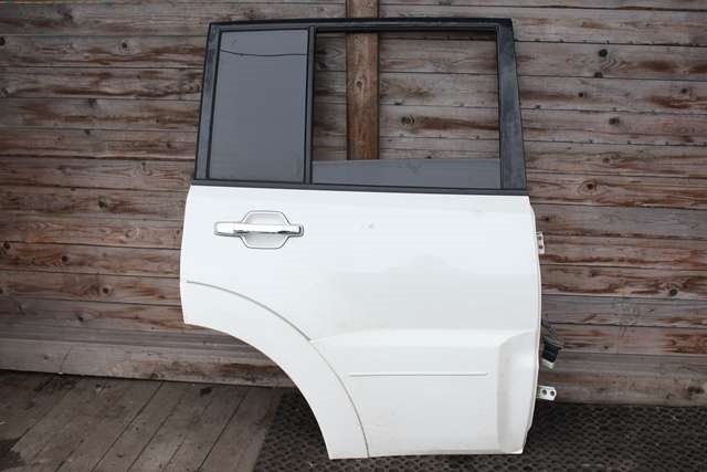 Dør høyre bak til Mitsubishi Pajero, 2007-2016 (Type IV, Fase 1)  