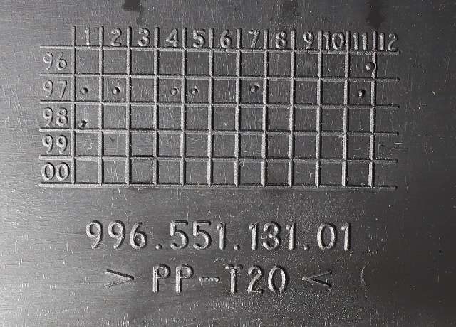 Bagasjerom deksel til Porsche 911 1998-2005 (996) (996) (PORSCHE|996.551.131.01|)