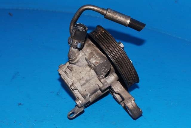 Servo pumpe mekanisk til BMW X1 2009-2015 (E84) (E84) (BMW|6 788 838|)
