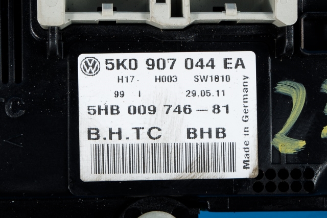 Varmeapparat betjening til VW Tiguan 2011-2016 (Type I, Fase 2)  (HELLA|5HB 009 746-81|5K0 907 044 EA|)