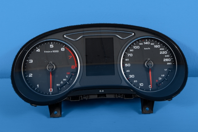 Instrumentpanel til Audi A3, 2012-2016 (Type III, Fase 1)  (VDO|A2C90492100)