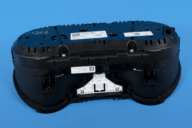 Instrumentpanel til Audi A3 2012-2016 (Type III, Fase 1) (VDO|A2C90492100|8V0 920 871|)