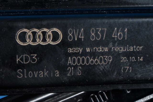 Ruteheis venstre foran til Audi A3 2012-2016 (Type III, Fase 1) (VAG|5Q0 959 802 B|)
