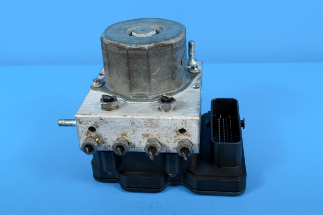 ABS sentral til Mercedes A-Klasse, 2012-2018 (W176) (W176) (MERCEDES|A 009 431 64 12)