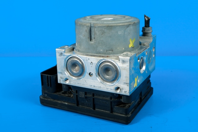 ABS sentral til Audi A3 2012-2016 (Type III, Fase 1) (VAG|3Q0 614 517 F|3Q0 907 379 F|)