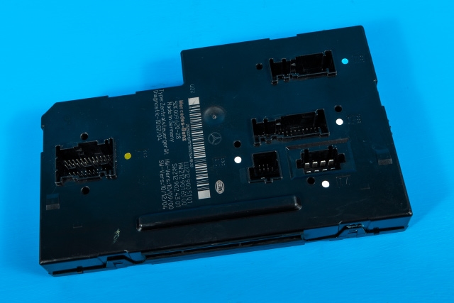 Styreenhet (SAM - Signal Acquisition Module) til Mercedes E-Klasse 2009-2013 (Fase 1) (W212) (W212) (HELLA|5DK 009 620-28|212 900 51 01|)