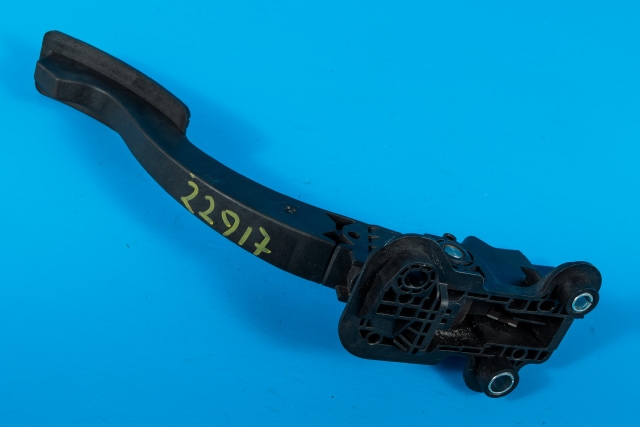 Pedal gass til Mitsubishi Outlander 2010-2012 (Type II, Fase 2) (MITSUBISHI|1600A102|)
