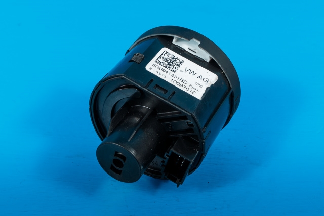 Bryter lys til VW Golf VII 2012-2017 (Fase 1)  (VAG|5G0 941 431 BD|)