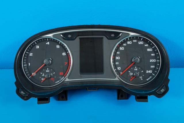 Instrumentpanel til Audi A1, 2010-2014 (Type I, Fase 1)  (VAG|8X0 920 930 C)