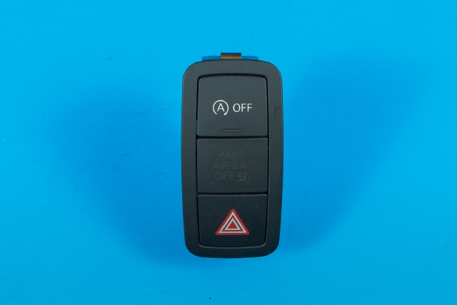 Bryter nødblink til Audi A1, 2010-2014 (Type I, Fase 1)  (VAG|8X0 959 672 C)