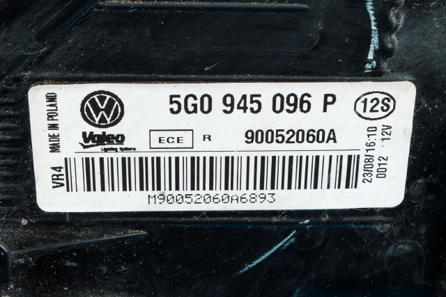 Baklykt høyre ytre til VW Golf VII 2012-2017 (Fase 1)  (VAG|5G0 945 096 P|)