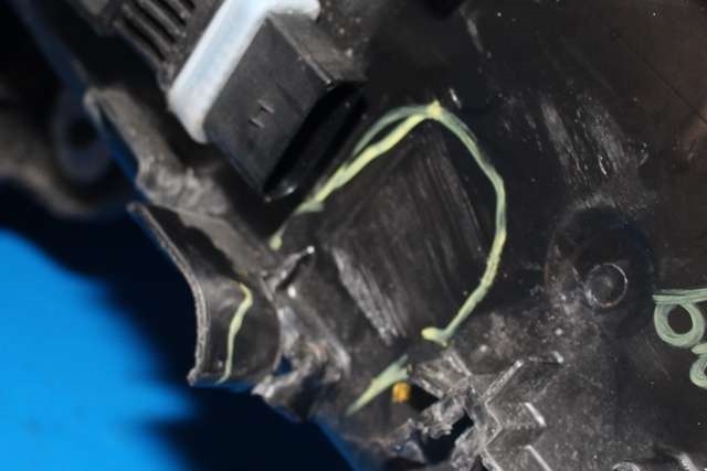 AdBlue tank til VW Transporter / Caravelle 2019-->> (T6.1) (T6.1) (VAG|7E0 131 877 J|)