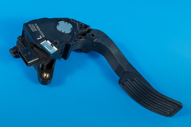 Pedal gass til Nissan Leaf, 2011-2017 (Type I)  (NISSAN|18002-1KM0A)