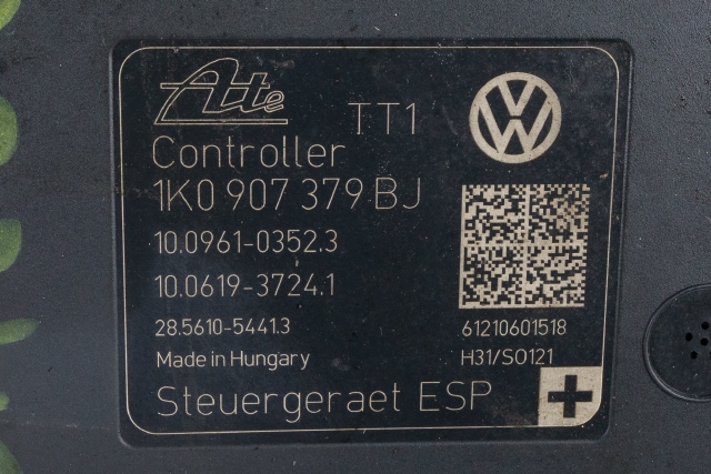ABS sentral til VW Caddy 2010-2015 (Type III, Fase 2)  (VAG|1K0 614 517 DE|1K0 907 379 BJ|)