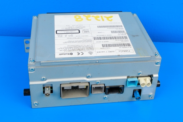 Bilstereo navigasjon spiller til Volvo V70 2007-2013 (Type III, Fase 1) (VOLVO|31358292|CF6N-18C815-HA|)