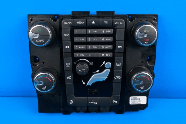 Bilstereo navigasjon betjeningspanel til Volvo V70, 2007-2013 (Type III, Fase 1)  (VOLVO|30795271)