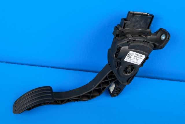 Pedal gass til Volvo V70, 2007-2013 (Type III, Fase 1)  (HELLA|6PV 010 834-01)