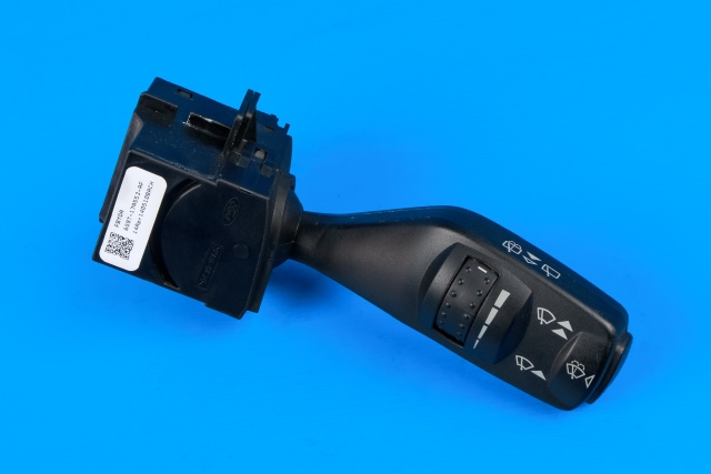 Bryter visker til Ford Mondeo, 2011-2014 (Type IV, Fase 2)  (FORD|6G9T-17A553-AF)
