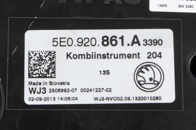 Instrumentpanel til Škoda Octavia 2013-2016 (Type III, Fase 1) (VAG|5E0 920 861 A|)