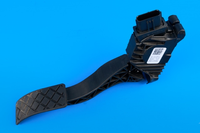 Pedal gass til Škoda Octavia 2013-2016 (Type III, Fase 1) (HELLA|6PV 010 621-00|5Q1 721 503 F|)