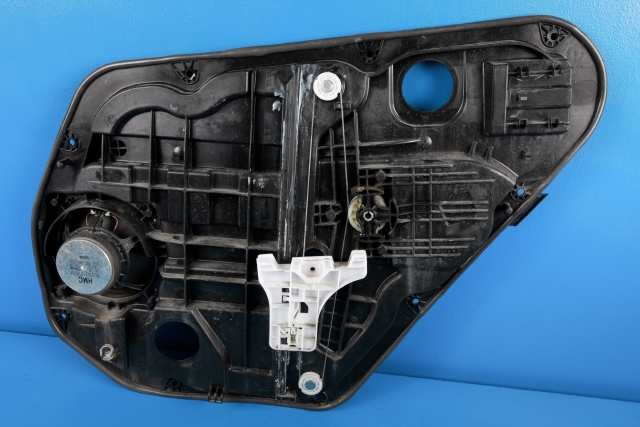 Ruteheis venstre bak til Hyundai i40 2012-2017  (HYUNDAI|83450-3Z010|)