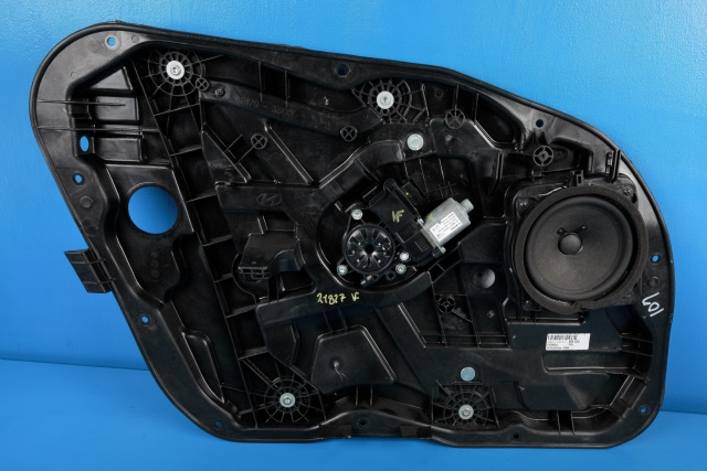 Ruteheis venstre foran til Hyundai i40, 2012-2017 (HYUNDAI|82450-3Z010)