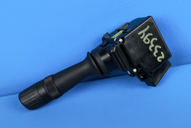 Bryter visker til Toyota RAV4 2016-2019 (Type IV, Fase 2)  (TOYOTA|17J341-12A90|)