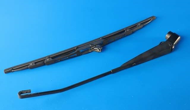 Viskerarm bakrute til Toyota Prius, 2009-2016 (Type III) (COMBI) (COMBI) 