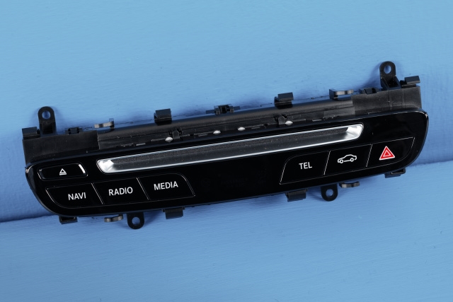 Bilstereo navigasjon betjeningspanel til Mercedes GLC, 2015-2022 (X253) (X253) (MERCEDES|A 205 905 46 01)