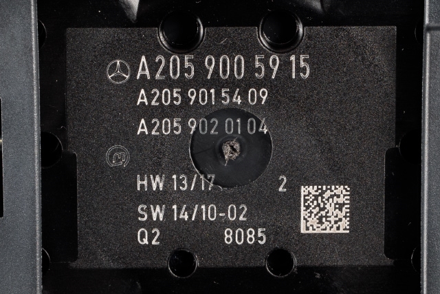 Bilstereo navigasjon betjeningspanel til Mercedes GLC 2015-2022 (X253) (X253) (MERCEDES|A 205 900 99 27|)