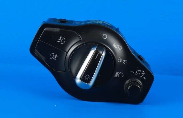 Bryter lys til Audi A4, 2007-2014 (Type IV) (B8) (B8) (VAG|8K0 941 531 G)