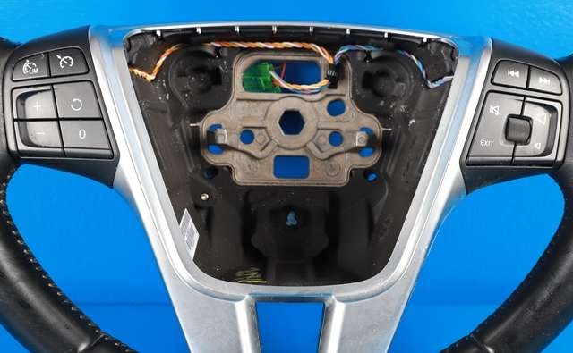 Ratt til Volvo V40 2012-2019  (VOLVO|P31250592|)