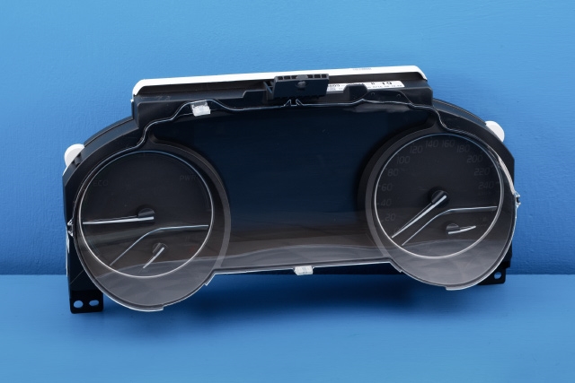 Instrumentpanel til Toyota Camry, 2019-->>  (TOYOTA|83800-33Y21-B)