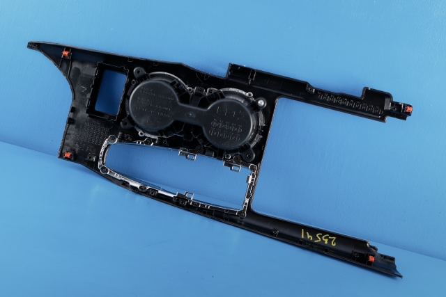 Dashbord koppholder til Toyota Camry 2019-->>  