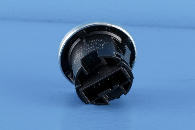 Bryter start/stopp til BMW X1 2009-2015 (E84) (E84) (BMW|6 949 913|)