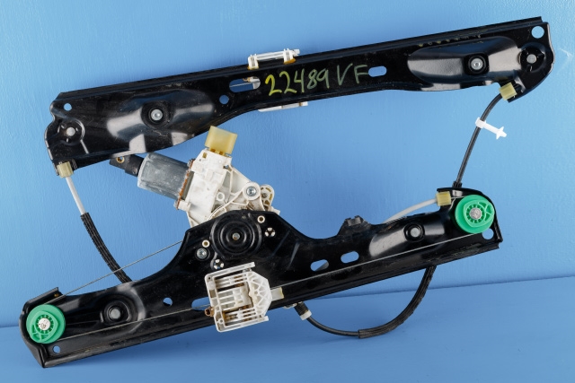 Ruteheis venstre foran til BMW X1 2009-2015 (E84) (E84) (BMW|6 927 027|)