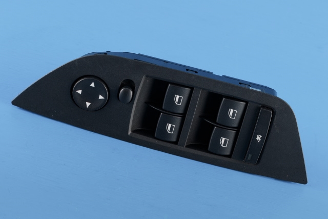 Bryter ruteheis førerdørspanel til BMW X1 2009-2015 (E84) (E84) (BMW|9 216 046|)