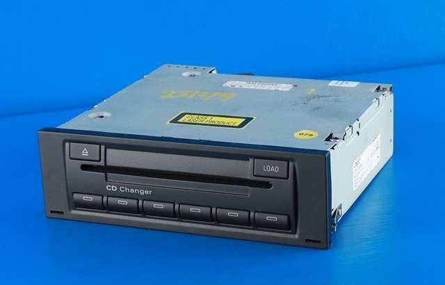 Bilstereo CD-veksler til Audi A3 2009-2012 (Type II, Fase 2) (VAG|8E0 035 111 D|)