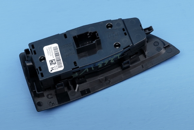 Bryter ruteheis førerdørspanel til BMW i3 2013-2022 (BMW|9 226 269|)