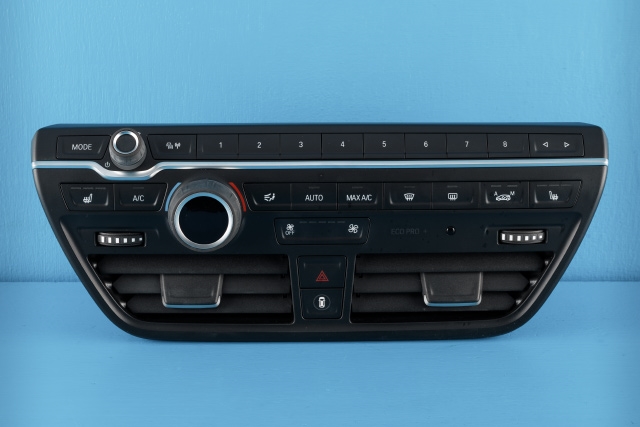 Varmeapparat betjening til BMW i3, 2013-2022 (HELLA|5HB 011 230-05)