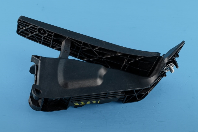 Pedal gass til BMW i3 2013-2022 (HELLA|6PV 010 435-32|35.42-6 853 176|)