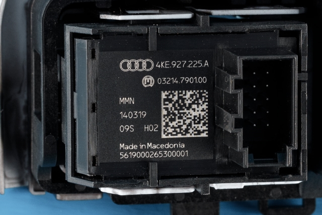 Girstang/girvelger automat til Audi e-tron 2018-->> (VAG|4KL 713 041 A|)