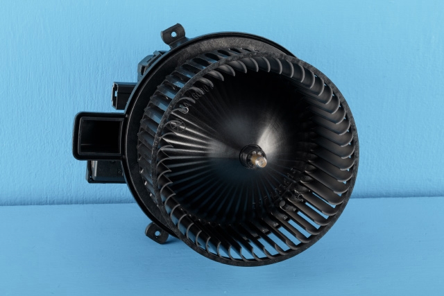 Varmeapparat motor til Audi e-tron, 2018-->>  (VAG|4M1 820 021 C)