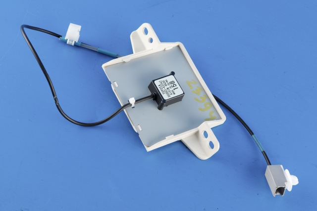 Antenne navigasjon til Toyota RAV4, 2016-2019 (Type IV, Fase 2)  (TOYOTA|86860-42042)
