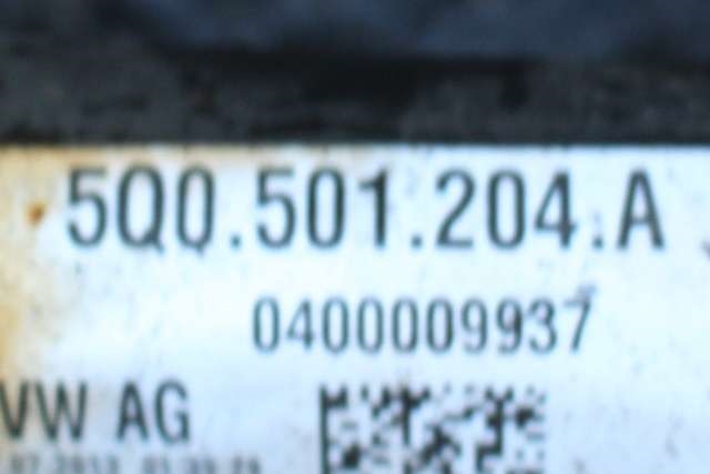 Drivaksel høyre bak, bensin/automat til Audi A3 2012-2016 (Type III, Fase 1) (VAG|5Q0 501 204 A|)